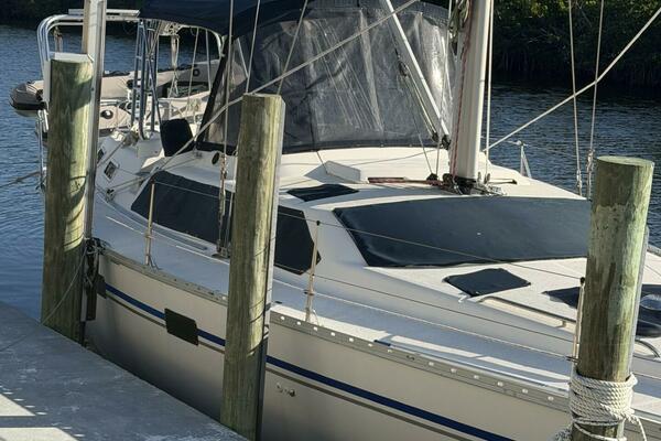 JerSea Girl  42ft Hunter Yacht For Sale