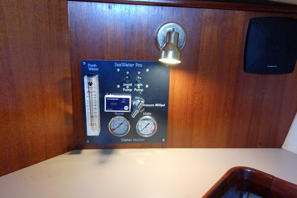 JerSea Girl  42ft Hunter Yacht For Sale