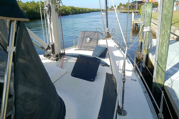 JerSea Girl  42ft Hunter Yacht For Sale