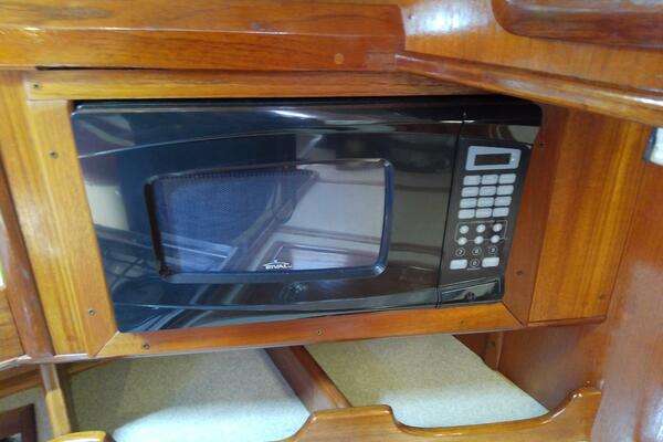 JerSea Girl  42ft Hunter Yacht For Sale