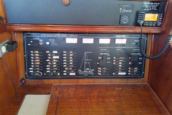 JerSea Girl  42ft Hunter Yacht For Sale