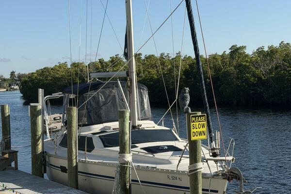 JerSea Girl  42ft Hunter Yacht For Sale