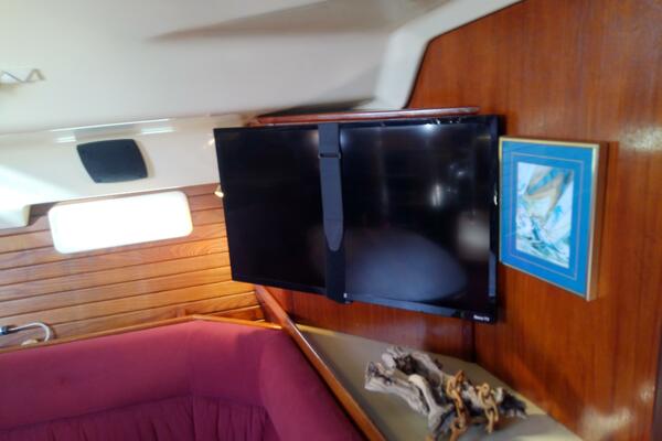 JerSea Girl  42ft Hunter Yacht For Sale