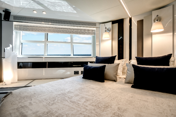 71ft Azimut Yacht For Sale