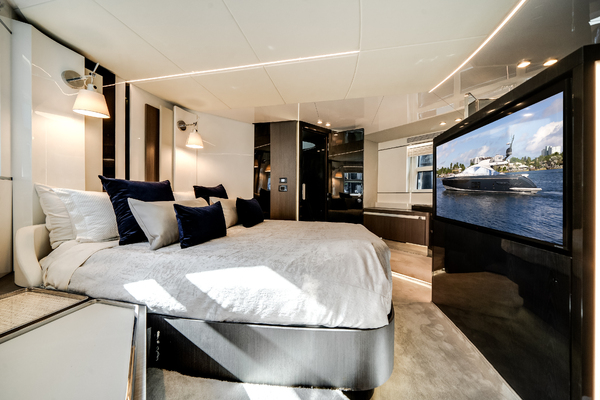 71ft Azimut Yacht For Sale