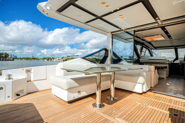Azimut S7 Yacht For Sale