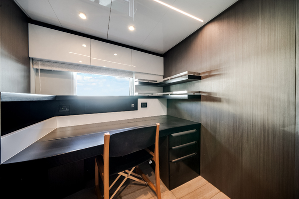 71ft Azimut Yacht For Sale