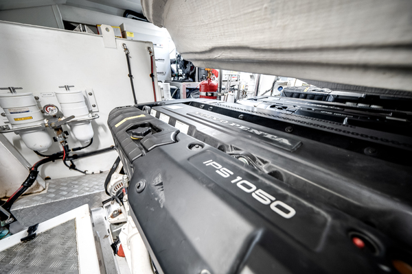 71ft Azimut Yacht For Sale