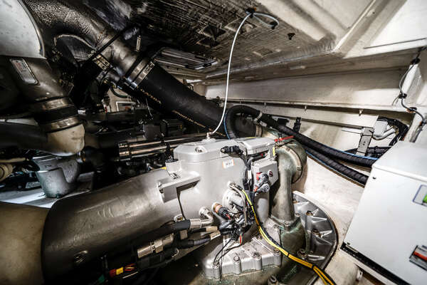 Azimut S7 Yacht For Sale