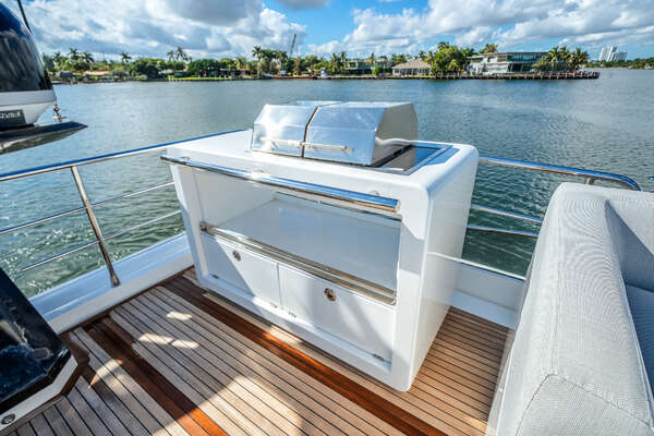 Azimut S7 Yacht For Sale