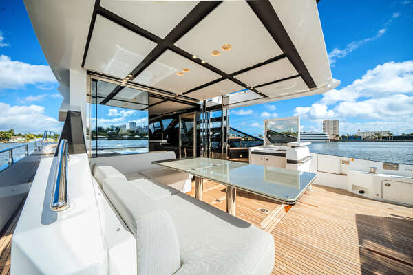 Azimut S7 Yacht For Sale