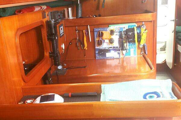 Photo of the 1997 Beneteau Oceanis "CHILL OUT"