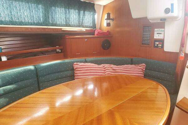 Photo of the 1997 Beneteau Oceanis "CHILL OUT"