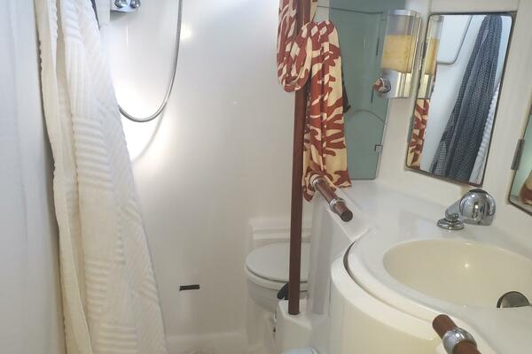 CHILL OUT 41ft Beneteau Yacht For Sale