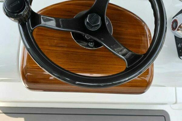 Valhalla 33 JUST ONE MORE - Exterior Helm