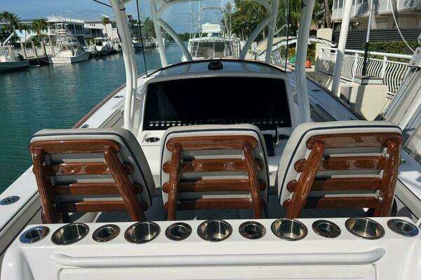 Valhalla Boatworks V-33 Yacht For Sale