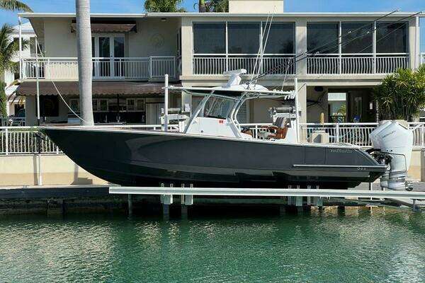 33' Valhalla Boatworks