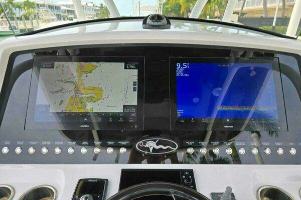 Valhalla Boatworks V-33 Yacht For Sale