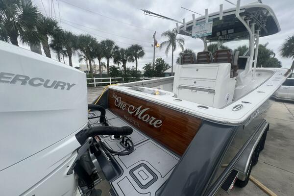 Valhalla 33 JUST ONE MORE - Exterior 