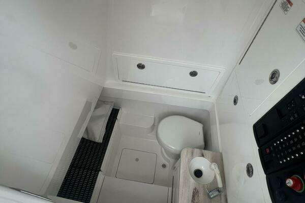 Valhalla Boatworks V-33 Yacht For Sale