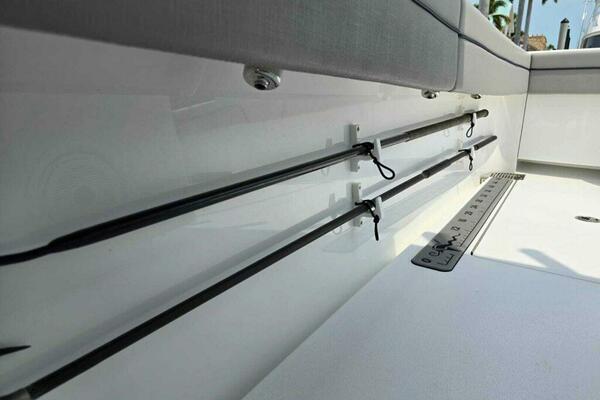 Valhalla 33 JUST ONE MORE - Rod Storage