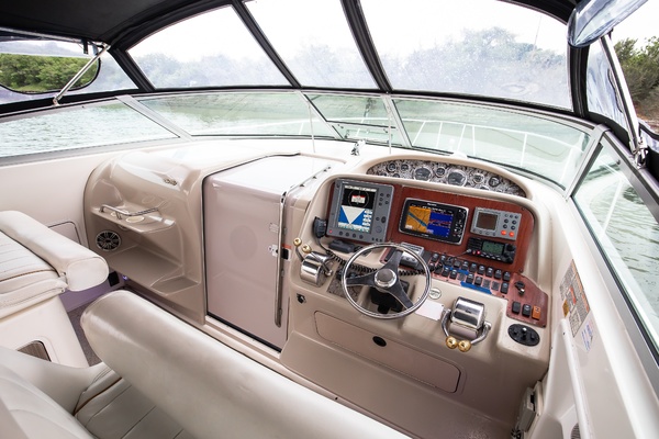 33ft Sea Ray Yacht For Sale