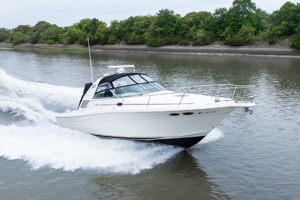 33ft Sea Ray Yacht For Sale