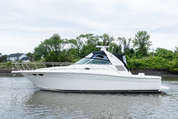 33-ft-Sea Ray-1998-330 Express-Cape May New Jersey United States yacht for sale