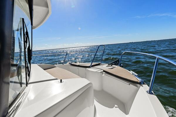 26ft Jeanneau Yacht For Sale