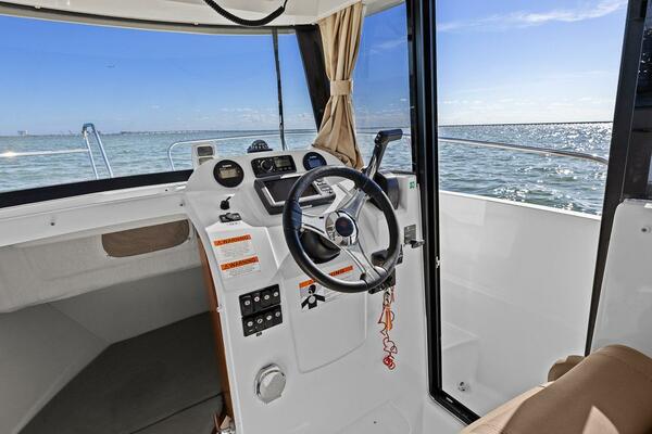 26ft Jeanneau Yacht For Sale