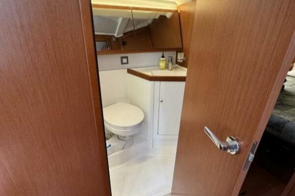 Run For The Roses 47ft Beneteau Yacht For Sale