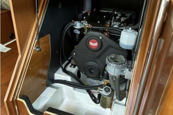 Run For The Roses 47ft Beneteau Yacht For Sale