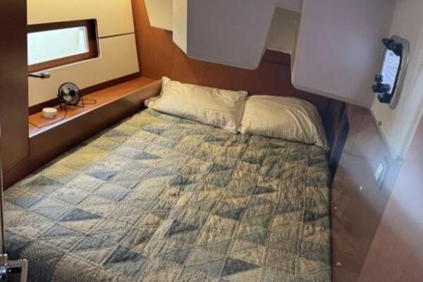 Run For The Roses 47ft Beneteau Yacht For Sale