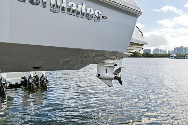 24ft Everglades Yacht For Sale