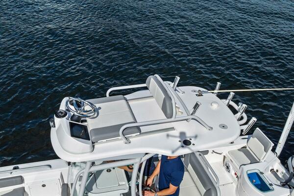 24ft Everglades Yacht For Sale