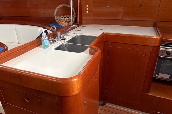 Kaleidoscope 47ft Beneteau Yacht For Sale