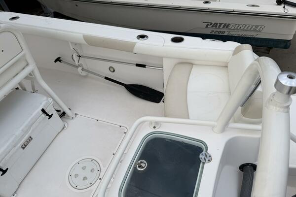 23ft Everglades Yacht For Sale