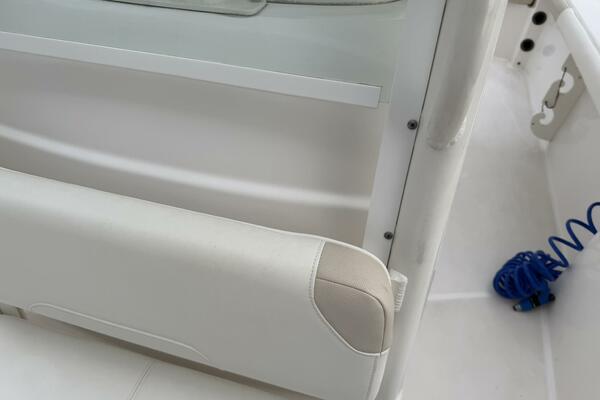 23ft Everglades Yacht For Sale