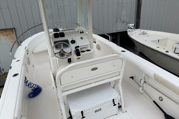 23ft Everglades Yacht For Sale