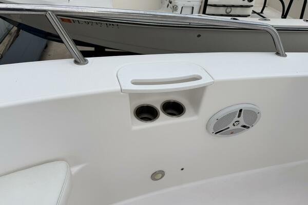 23ft Everglades Yacht For Sale