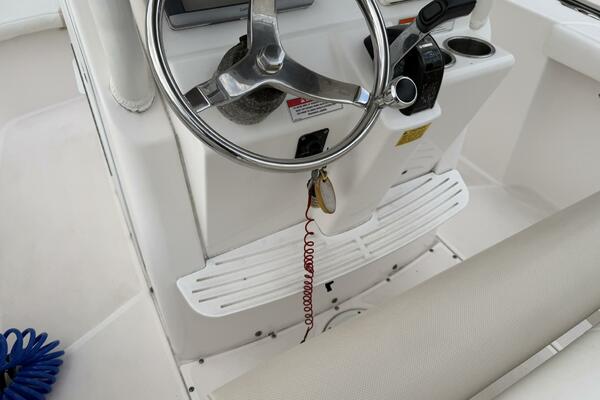 23ft Everglades Yacht For Sale