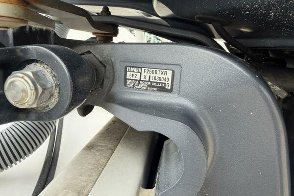 23ft Everglades Yacht For Sale