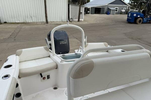 23ft Everglades Yacht For Sale