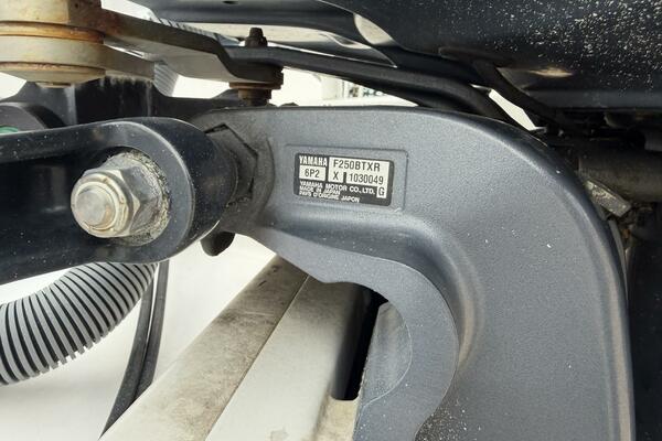 23ft Everglades Yacht For Sale