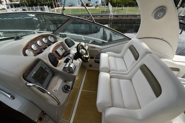 Viper One 32ft Sea Ray Yacht For Sale