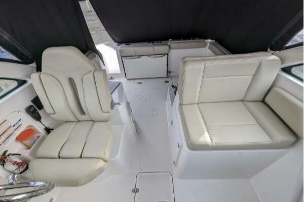 23ft Pursuit Yacht For Sale