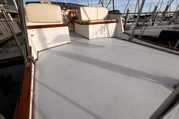 Grand Banks 36 Yacht For Sale