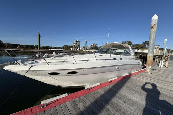 38ft Sea Ray Yacht For Sale