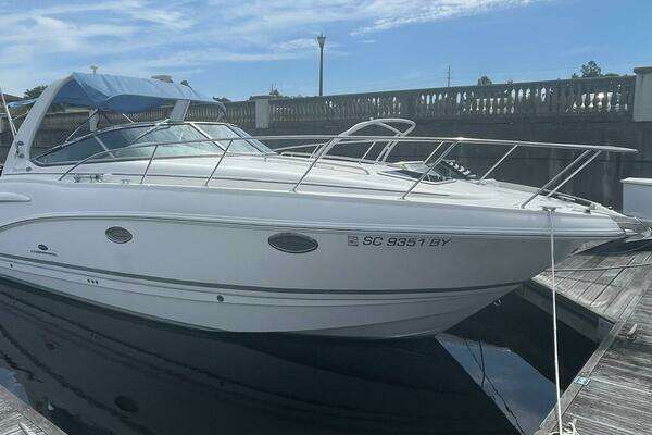 Photo of the 2005 Chaparral 290 Signature