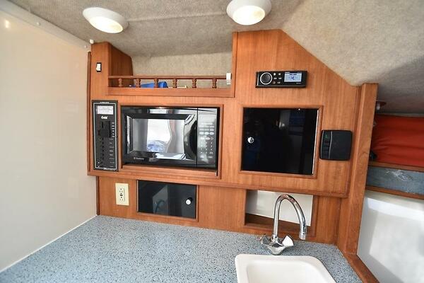 Fin Hunter 28ft Carolina Classic Yacht For Sale